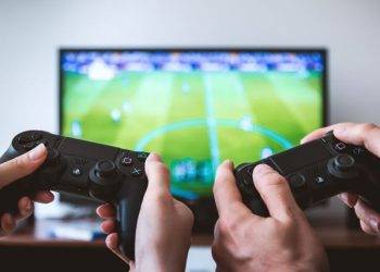Level Up: Why Smart TVs Are the Future of Console and Cloud Gaming