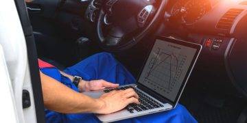 Don’t Ignore These Signs: Learn When Your Vehicle Needs ECM or ECU Repairs